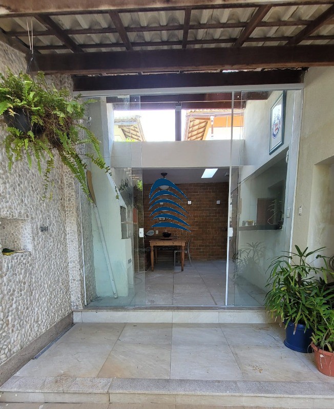 Casa à venda com 4 quartos, 218m² - Foto 13