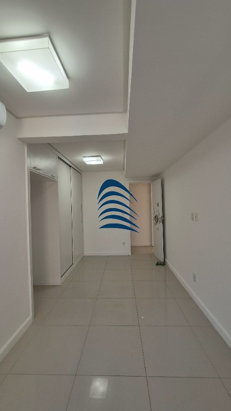 Apartamento à venda com 4 quartos, 152m² - Foto 11