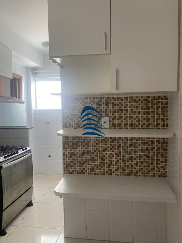 Apartamento à venda com 2 quartos, 63m² - Foto 2