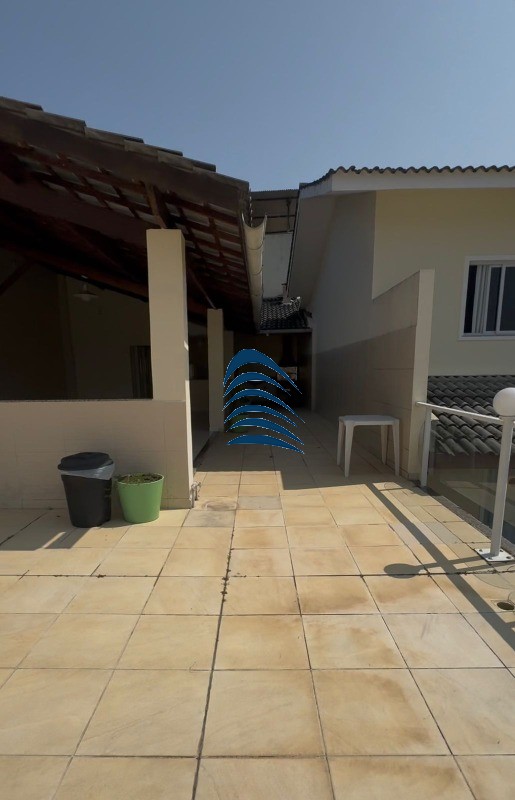 Casa à venda com 2 quartos, 108m² - Foto 6