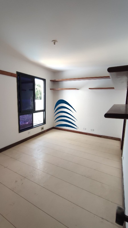 Apartamento à venda com 4 quartos, 211m² - Foto 5