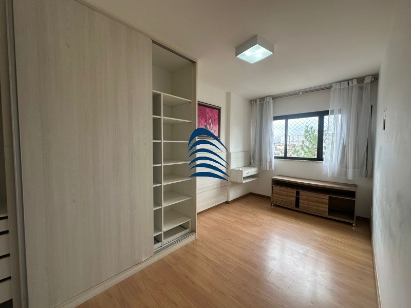 Apartamento à venda com 2 quartos, 69m² - Foto 2