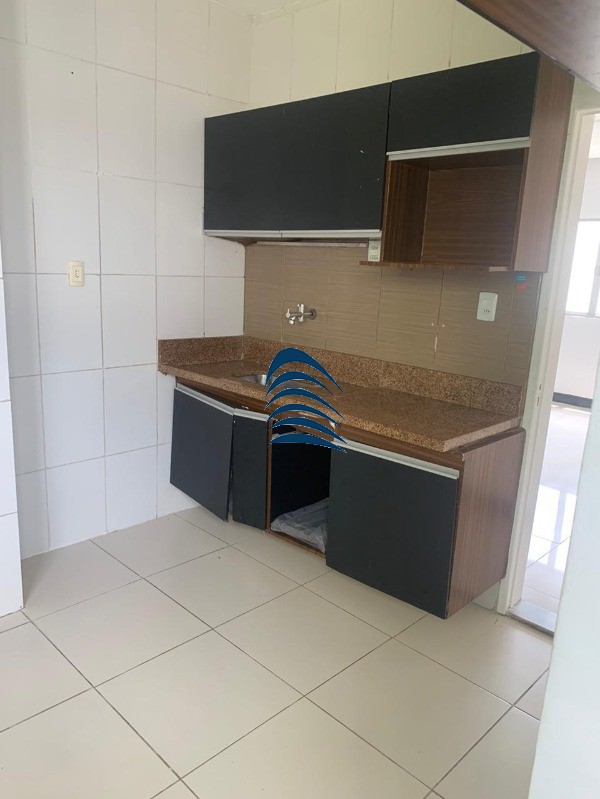 Apartamento à venda com 3 quartos, 82m² - Foto 2