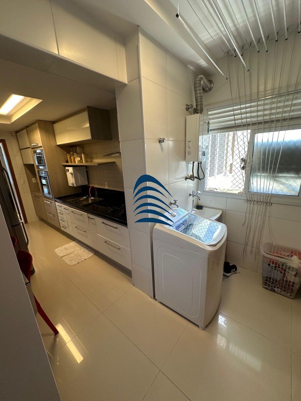 Apartamento à venda com 3 quartos, 143m² - Foto 19