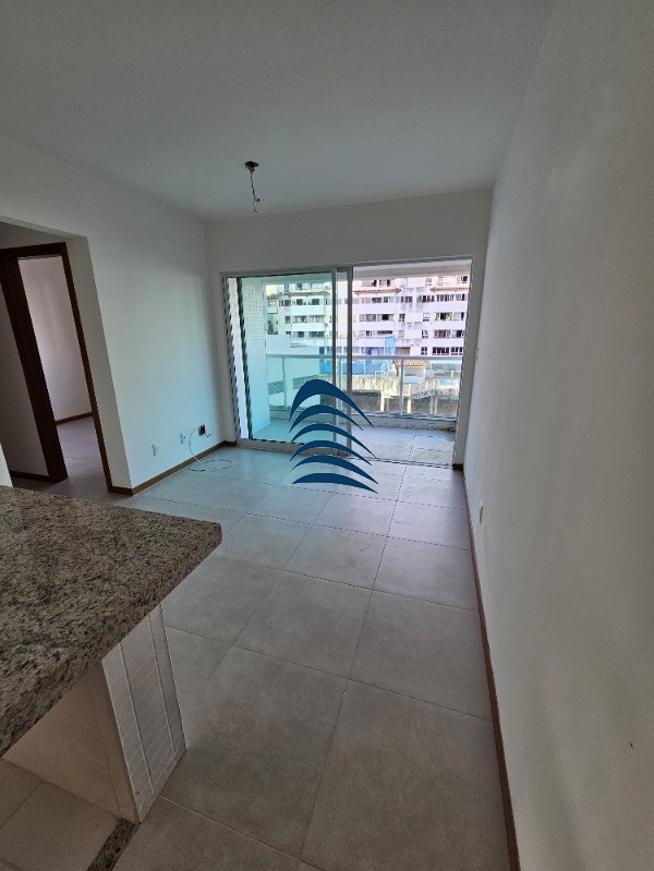 Apartamento à venda com 2 quartos, 79m² - Foto 1