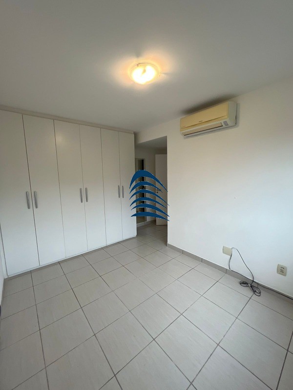 Apartamento à venda com 2 quartos, 78m² - Foto 2