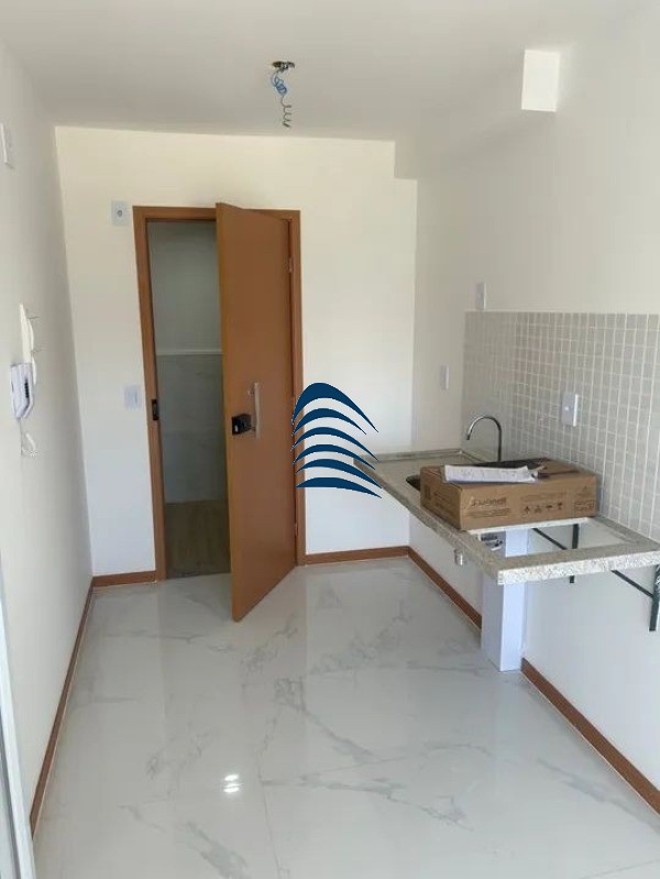 Apartamento à venda com 1 quarto, 27m² - Foto 2