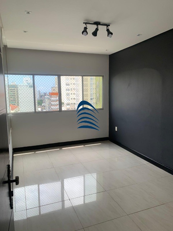 Apartamento à venda com 3 quartos, 82m² - Foto 3