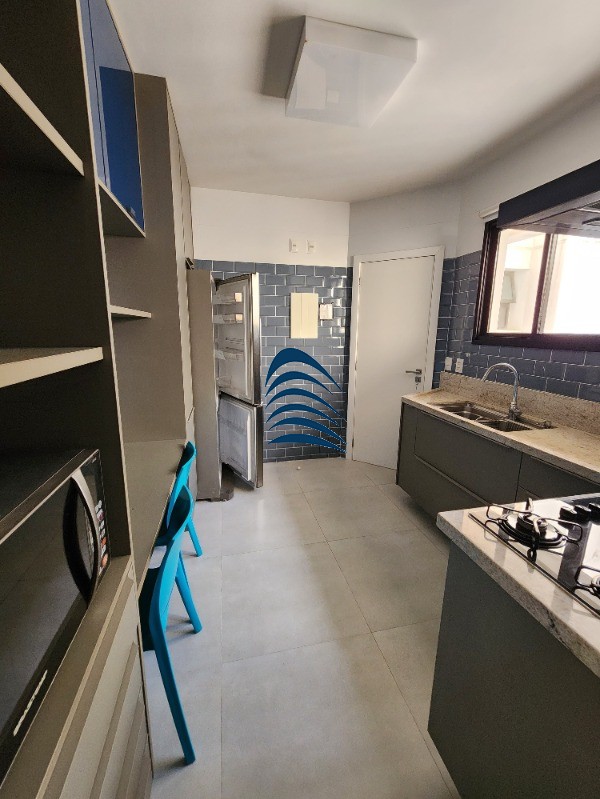 Apartamento à venda com 4 quartos, 140m² - Foto 17