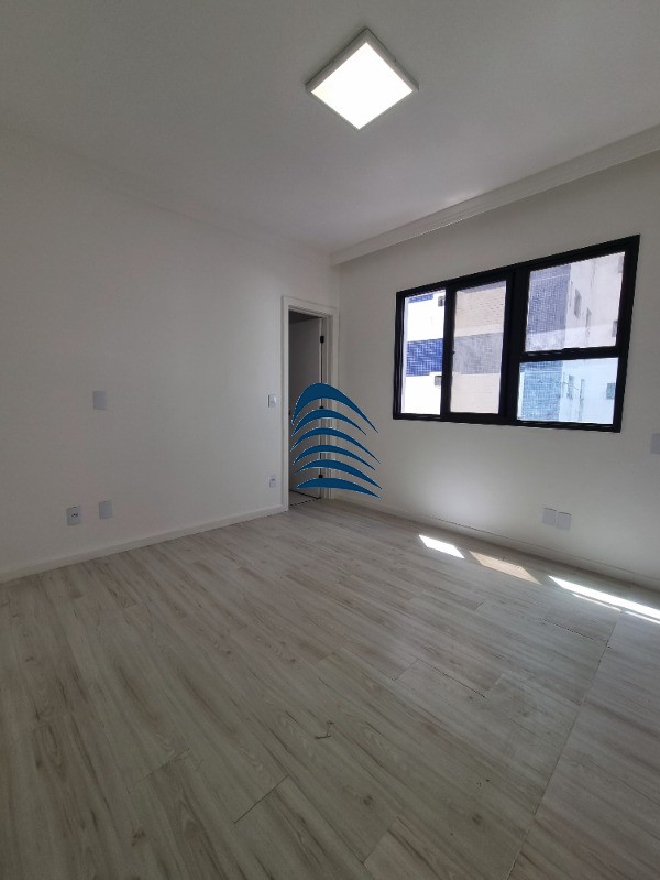 Apartamento à venda com 3 quartos, 94m² - Foto 7