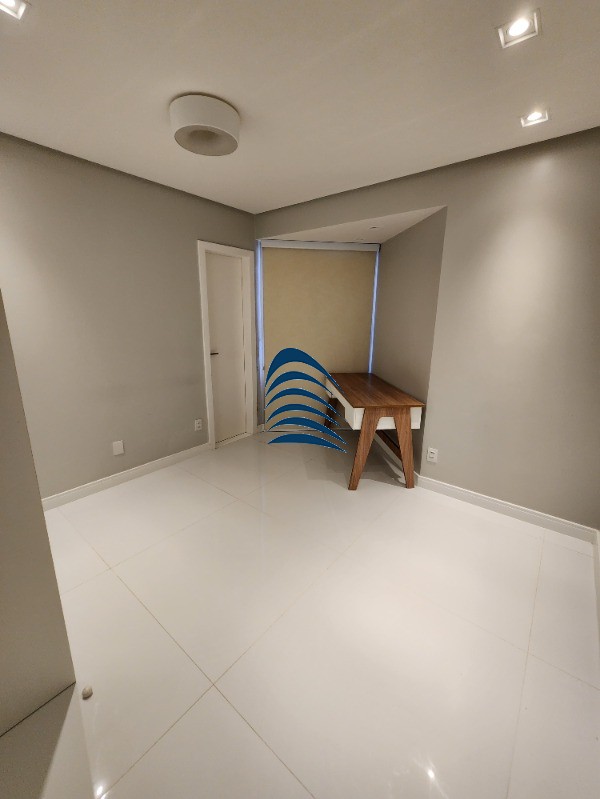 Apartamento à venda com 4 quartos, 140m² - Foto 16