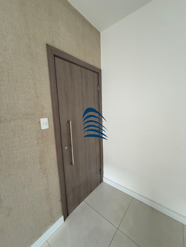 Apartamento à venda com 3 quartos, 130m² - Foto 4