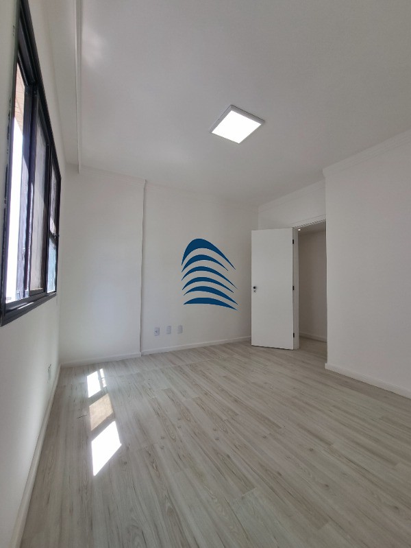 Apartamento à venda com 3 quartos, 94m² - Foto 29