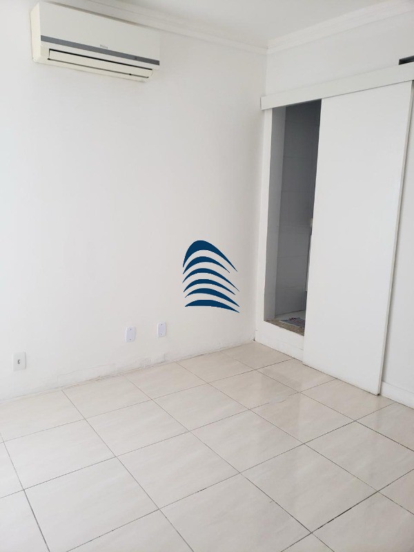 Apartamento à venda com 3 quartos, 98m² - Foto 9