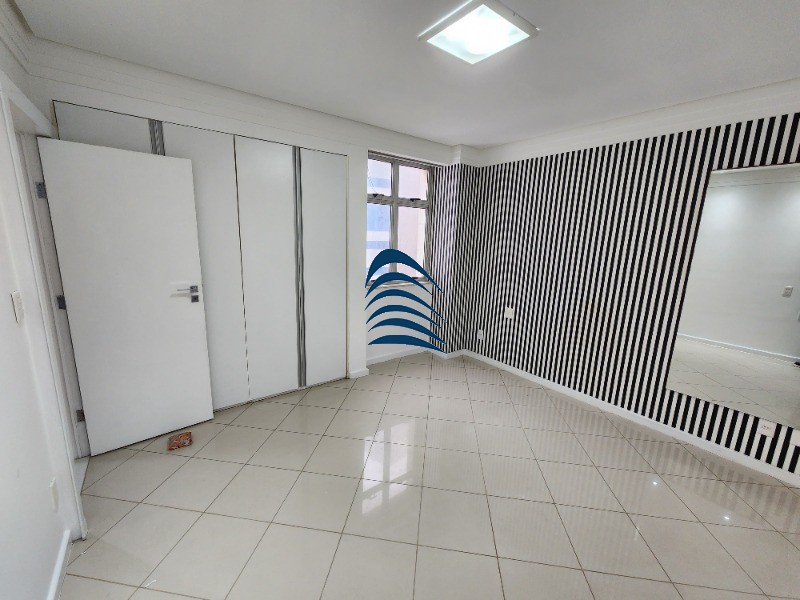 Apartamento à venda com 3 quartos, 127m² - Foto 18