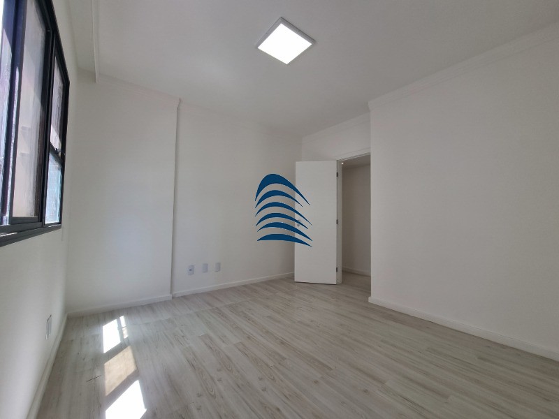 Apartamento à venda com 3 quartos, 94m² - Foto 13