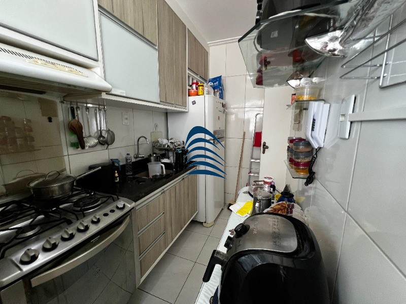 Apartamento à venda com 3 quartos, 61m² - Foto 2