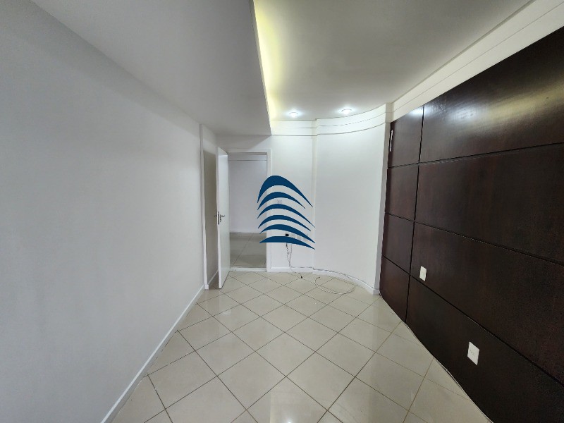 Apartamento à venda com 3 quartos, 127m² - Foto 11