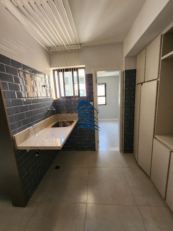 Apartamento à venda com 4 quartos, 140m² - Foto 7