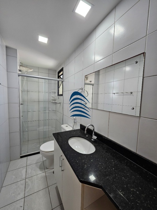 Apartamento à venda com 3 quartos, 107m² - Foto 2