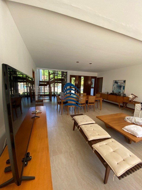 Casa à venda com 4 quartos, 370m² - Foto 6