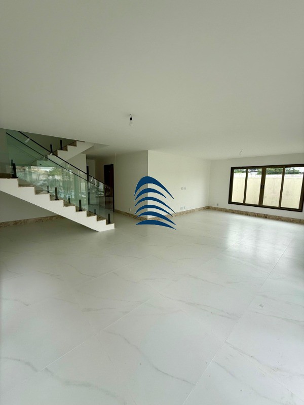 Casa à venda com 5 quartos, 206m² - Foto 21