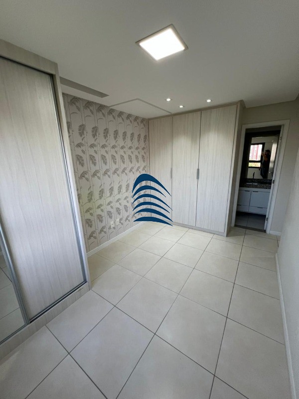 Apartamento à venda com 2 quartos, 67m² - Foto 5