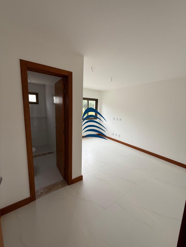 Casa à venda com 5 quartos, 206m² - Foto 19