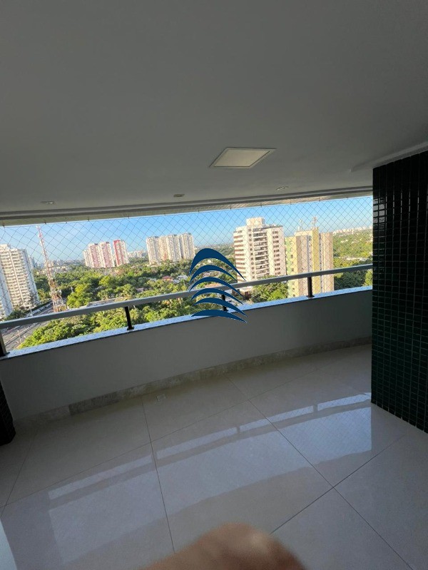 Apartamento à venda com 2 quartos, 67m² - Foto 8