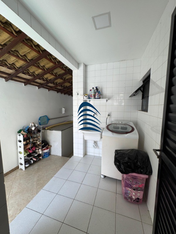 Casa à venda com 3 quartos, 398m² - Foto 14