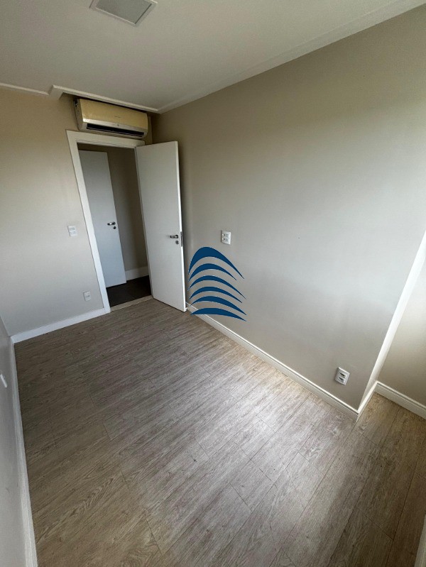 Apartamento à venda com 3 quartos, 116m² - Foto 11