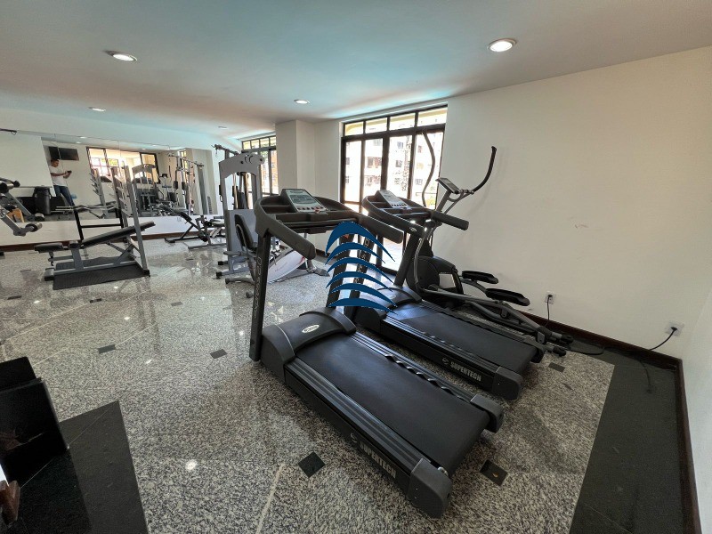 Cobertura, 3 quartos, 211 m² - Foto 2