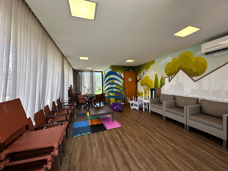 Casa, 4 quartos, 246 m² - Foto 2
