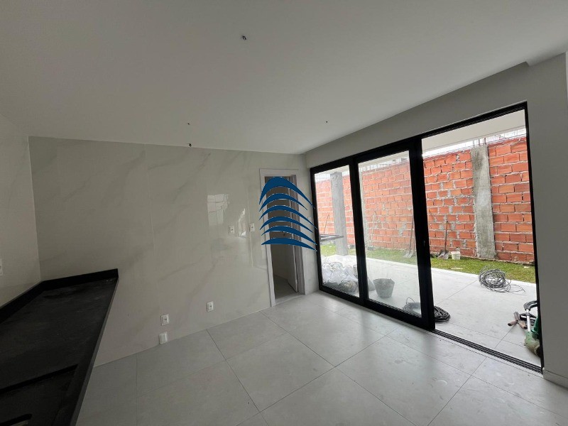 Casa, 4 quartos, 168 m² - Foto 2