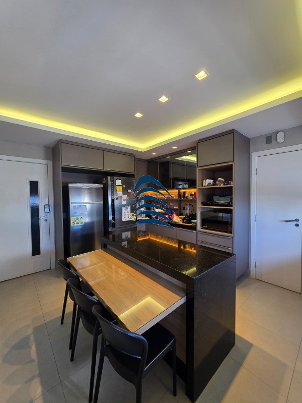 Apartamento, 3 quartos, 195 m² - Foto 2