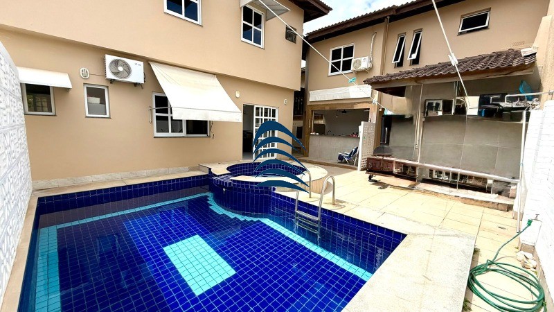 Casa, 5 quartos, 371 m² - Foto 1