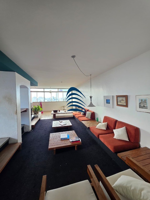 Apartamento, 3 quartos, 240 m² - Foto 1