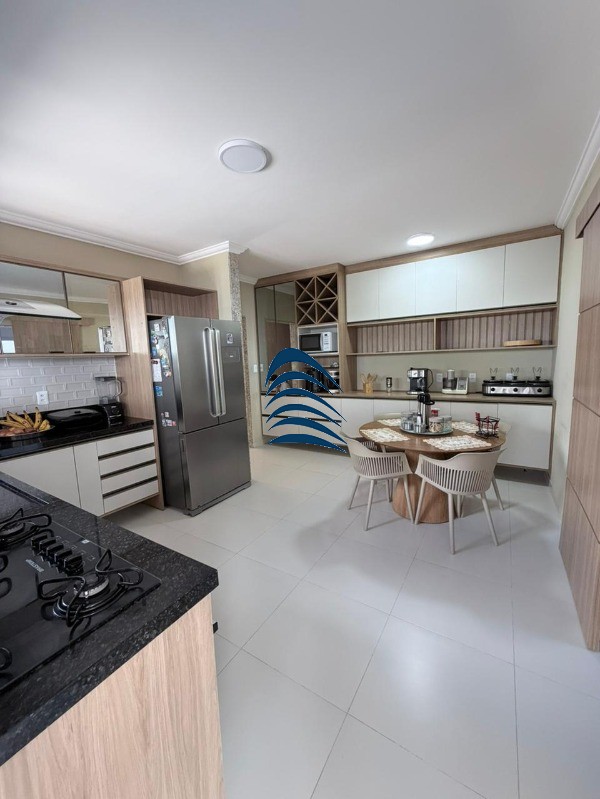 Casa, 4 quartos, 258 m² - Foto 15