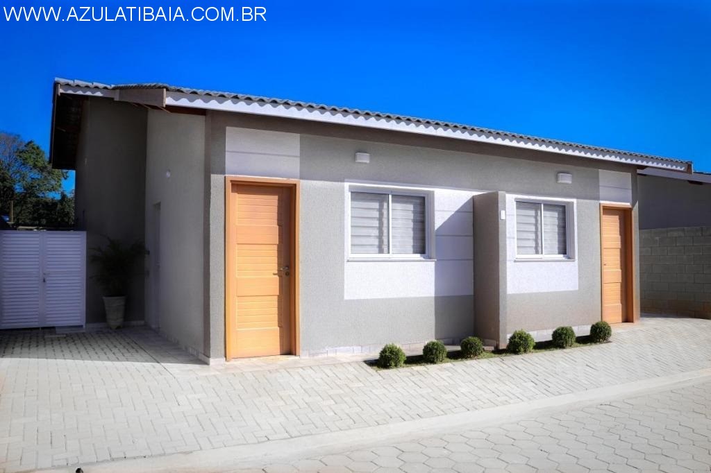 Casa à venda com 2 quartos, 52m² - Foto 1