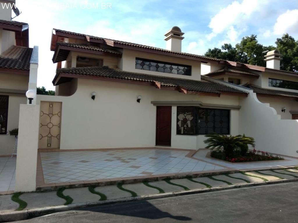 Casa em condomínio fechado Atibaia, Vila Santista, excelente localização.