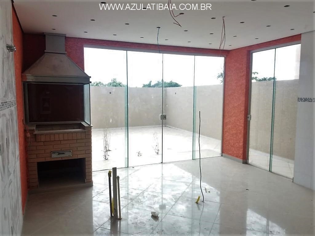 CASA RESIDENCIAL em ATIBAIA - SP, LOANDA