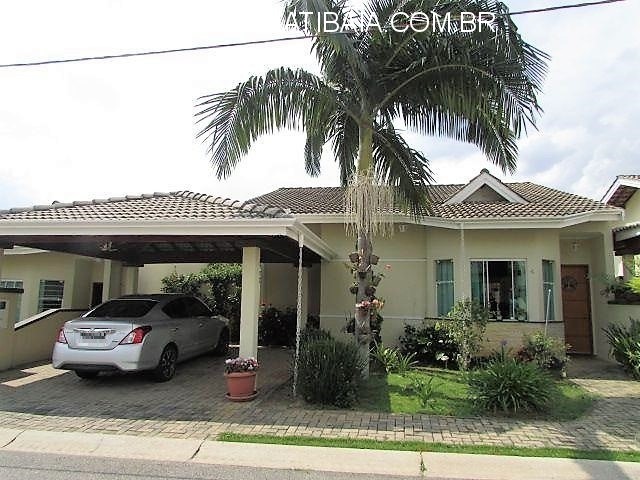 Casa em condomínio Village, próximo a alameda Lucas Nogueira Garcez