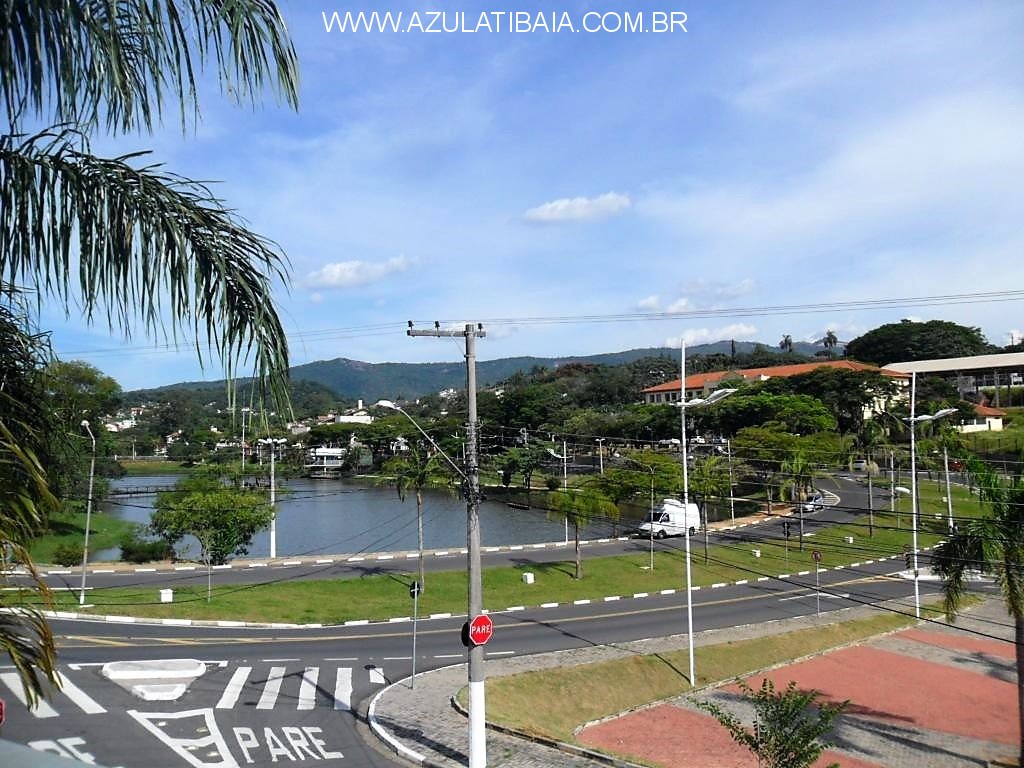 Casa uso residencial e ou comercial em Atibaia