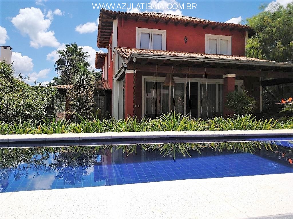 Casa no Porto Atibaia, portaria, rondas e um clube de lazer