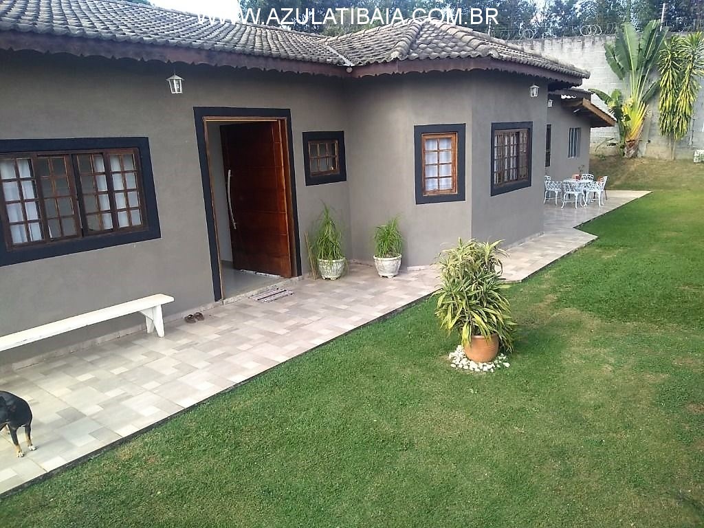 Casa em condomínio fechado em Atibaia, região de chácaras, fácil acesso...