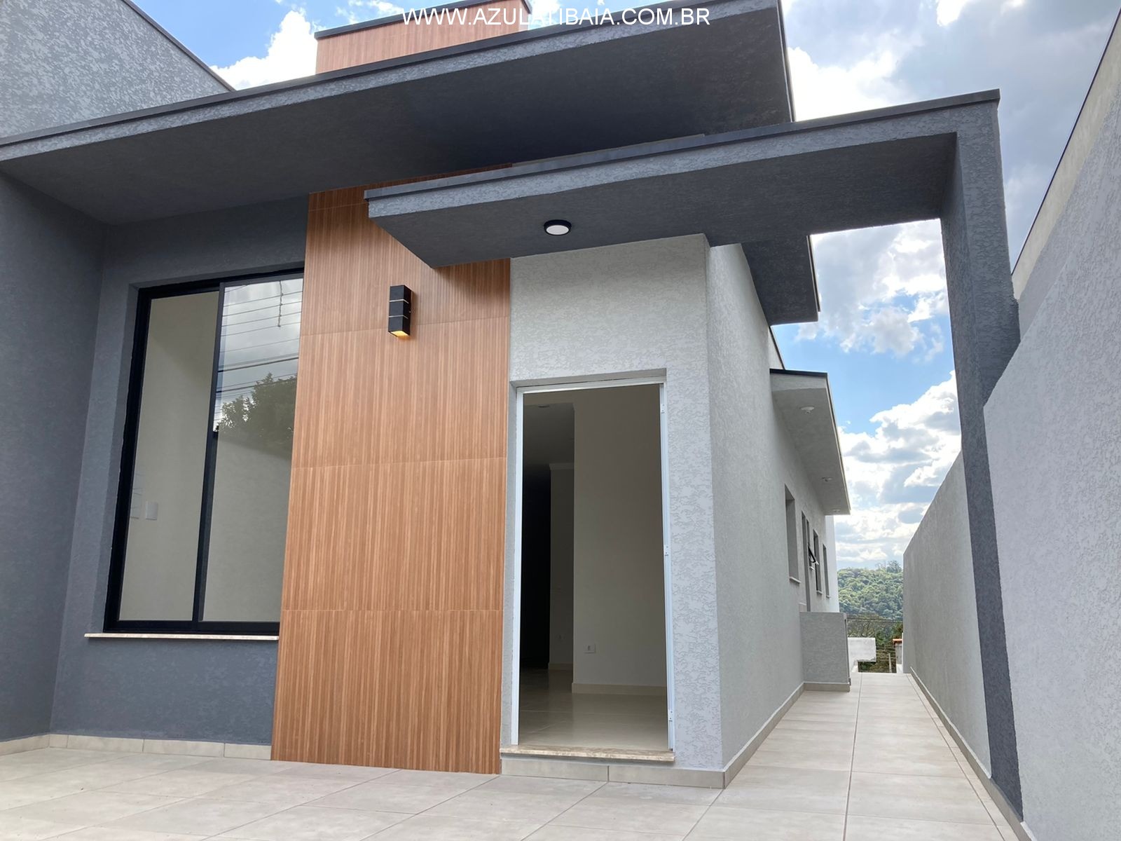Casa a venda, Jardim dos Pinheiros, bairro residencial com comércio local e facil acesso.
