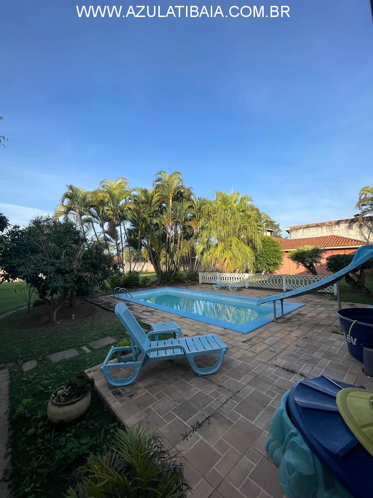 Casa / Chacara em Atibaia 1.206m² de terreno, bairro residencial.