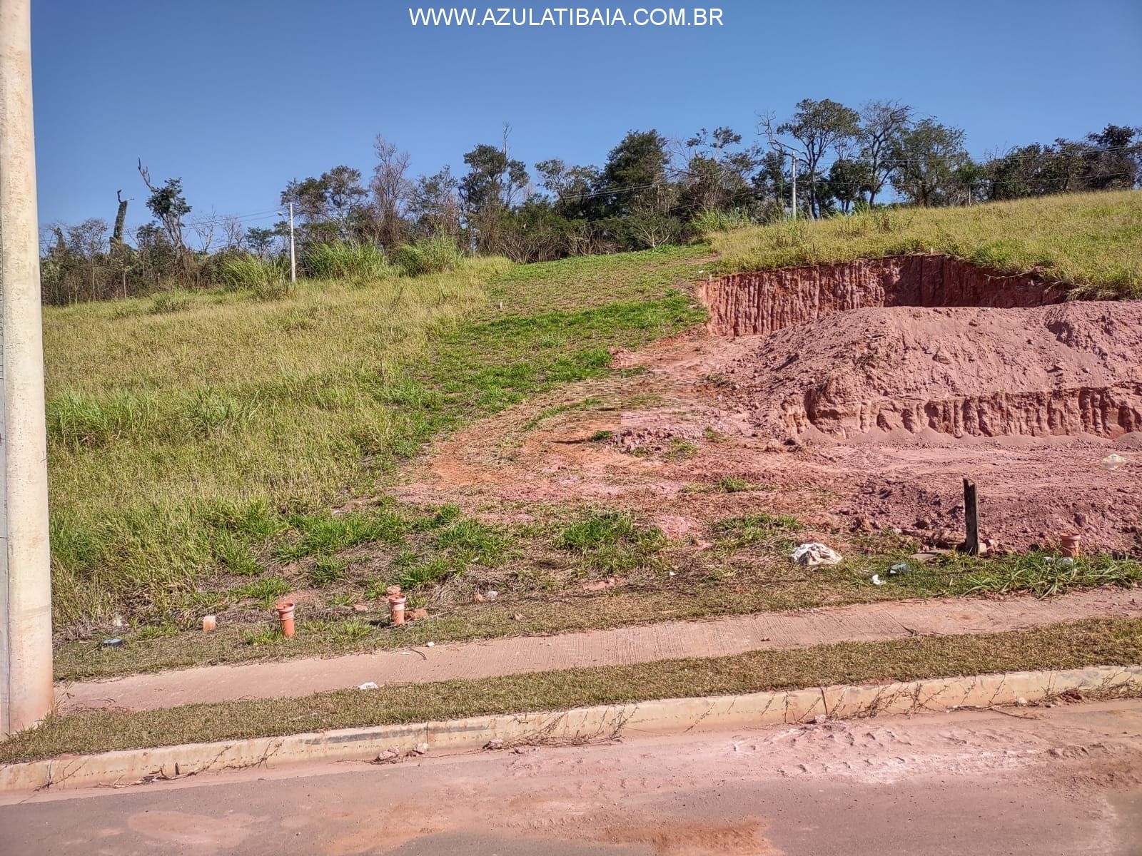 Terreno a venda em Atibaia, loteamento Bella