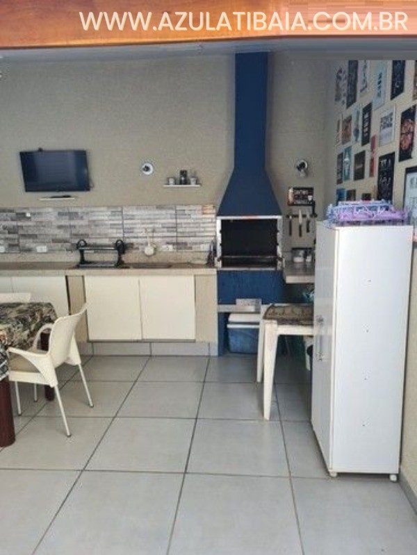 Casa a venda em Atibaia, bairro Nova Atibaia bairro residencial de ruas asfaltadas, proximo a comércios e escolas...