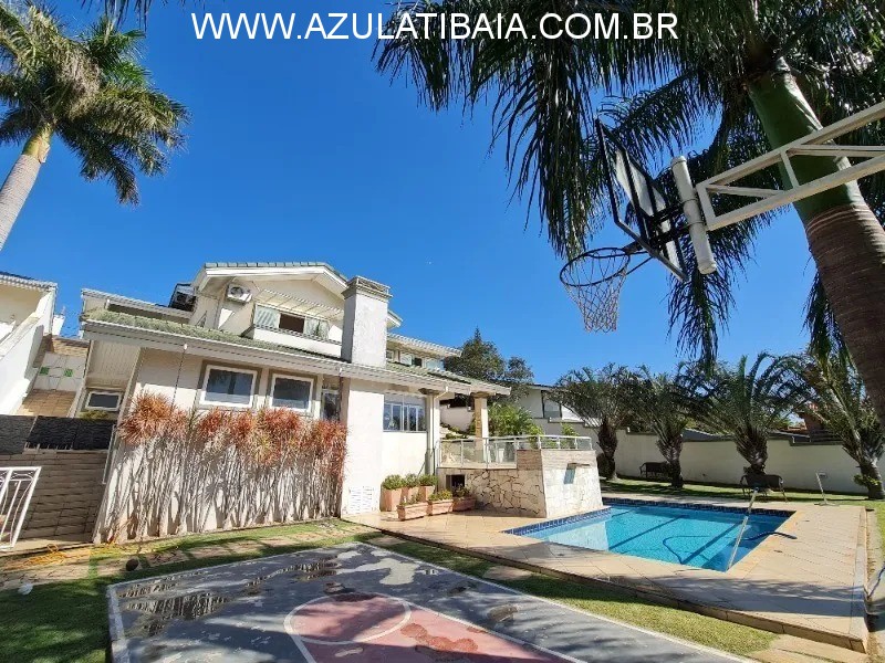 Casa no condominio Flamboyant, portaria, rondas e area de lazer, proximo alameda Lucas Nogueira Garcez...